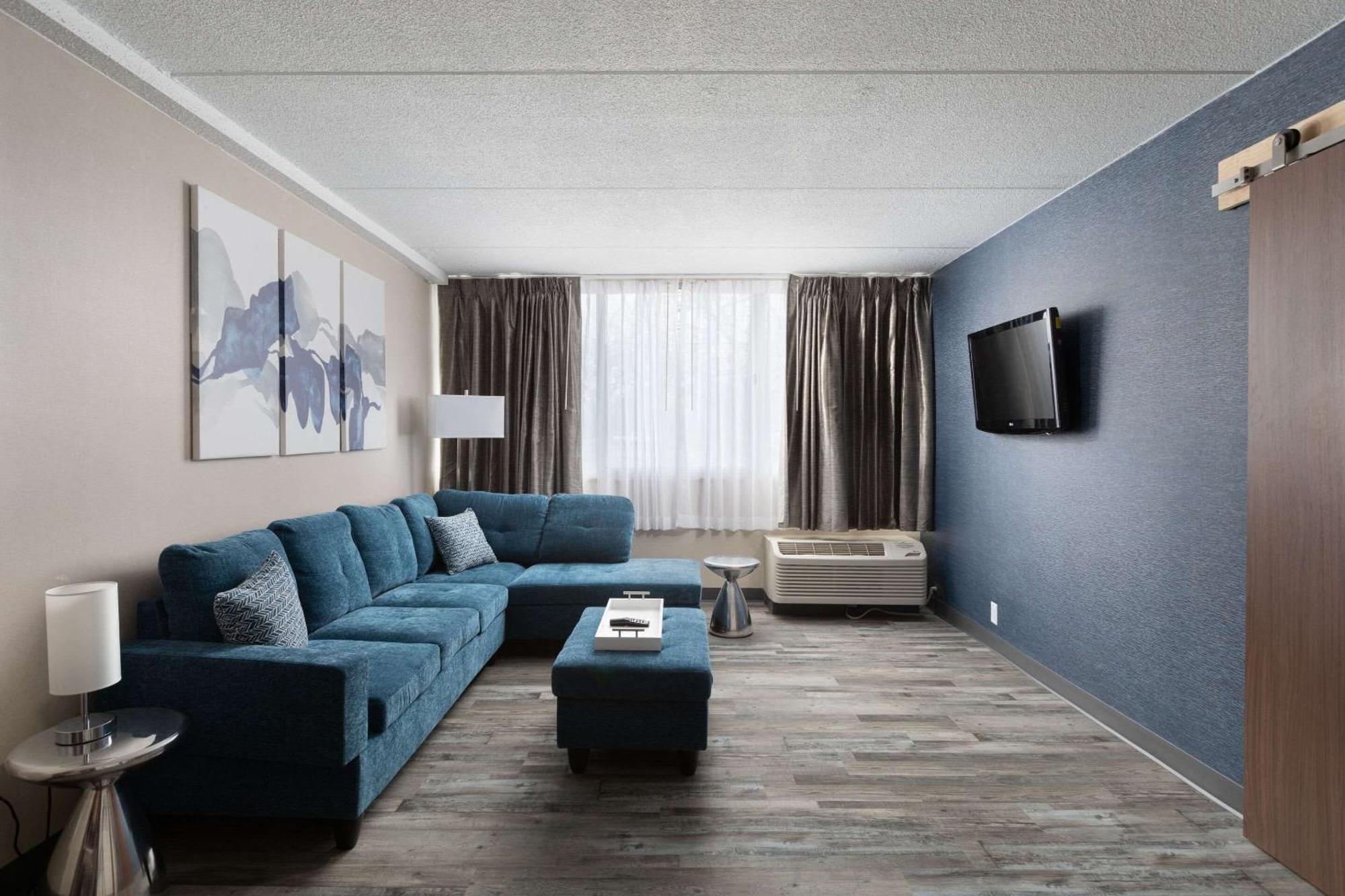 Clarion Hotel & Convention Center Джолит Экстерьер фото