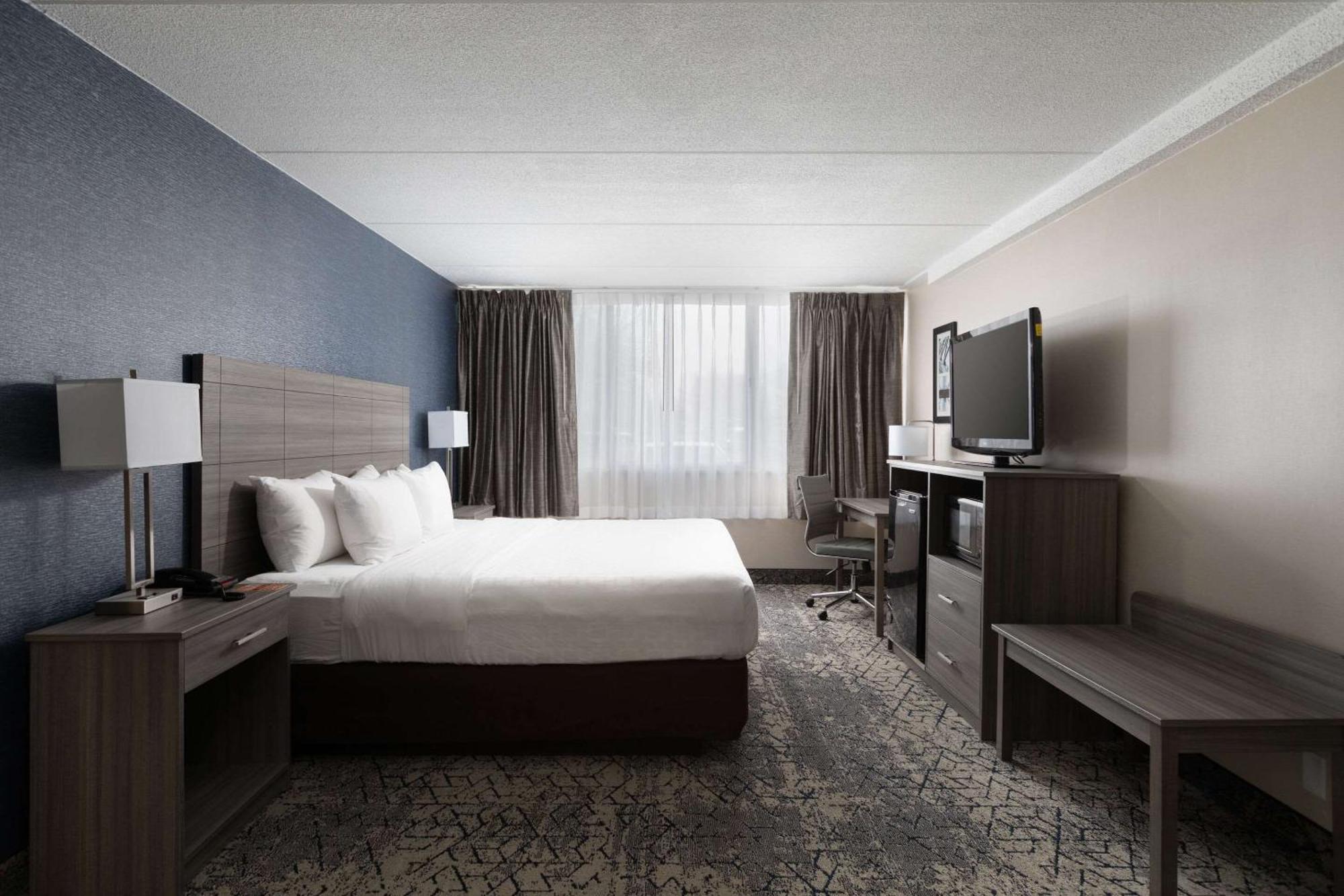 Clarion Hotel & Convention Center Джолит Экстерьер фото